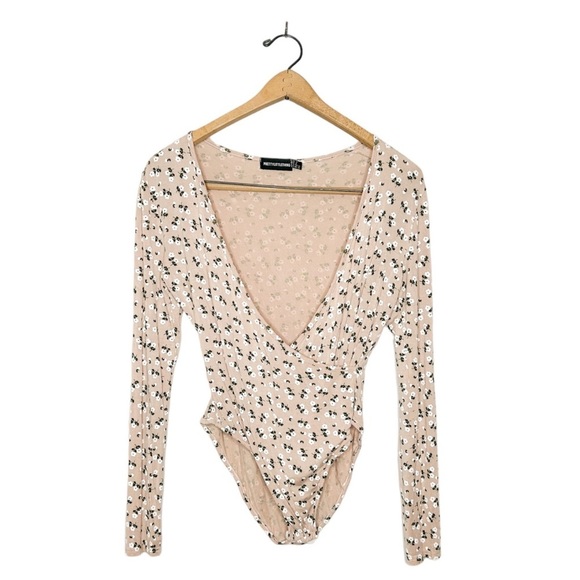 PrettyLittleThing Floral Print Long Sleeve Deep V‎ Neck Crossover Bodysuit 6 - Picture 1 of 8
